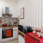Lambrusco Monolocale Vicino Al Centro Di Universita E Policlinico 모데나
