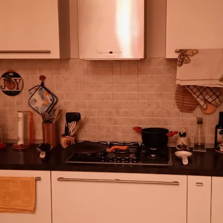 Lambrusco Monolocale Vicino Al Centro Di Universita E Policlinico アパート *