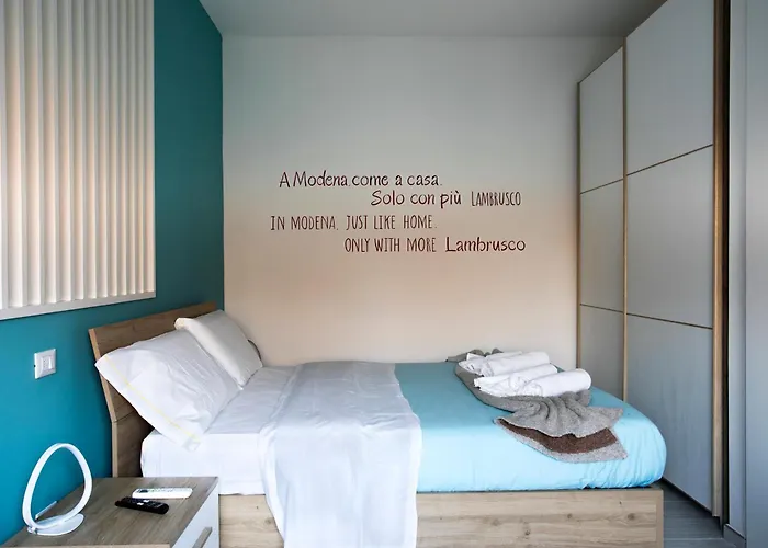 Lambrusco Monolocale Vicino Al Centro Di Universita E Policlinico 公寓 *